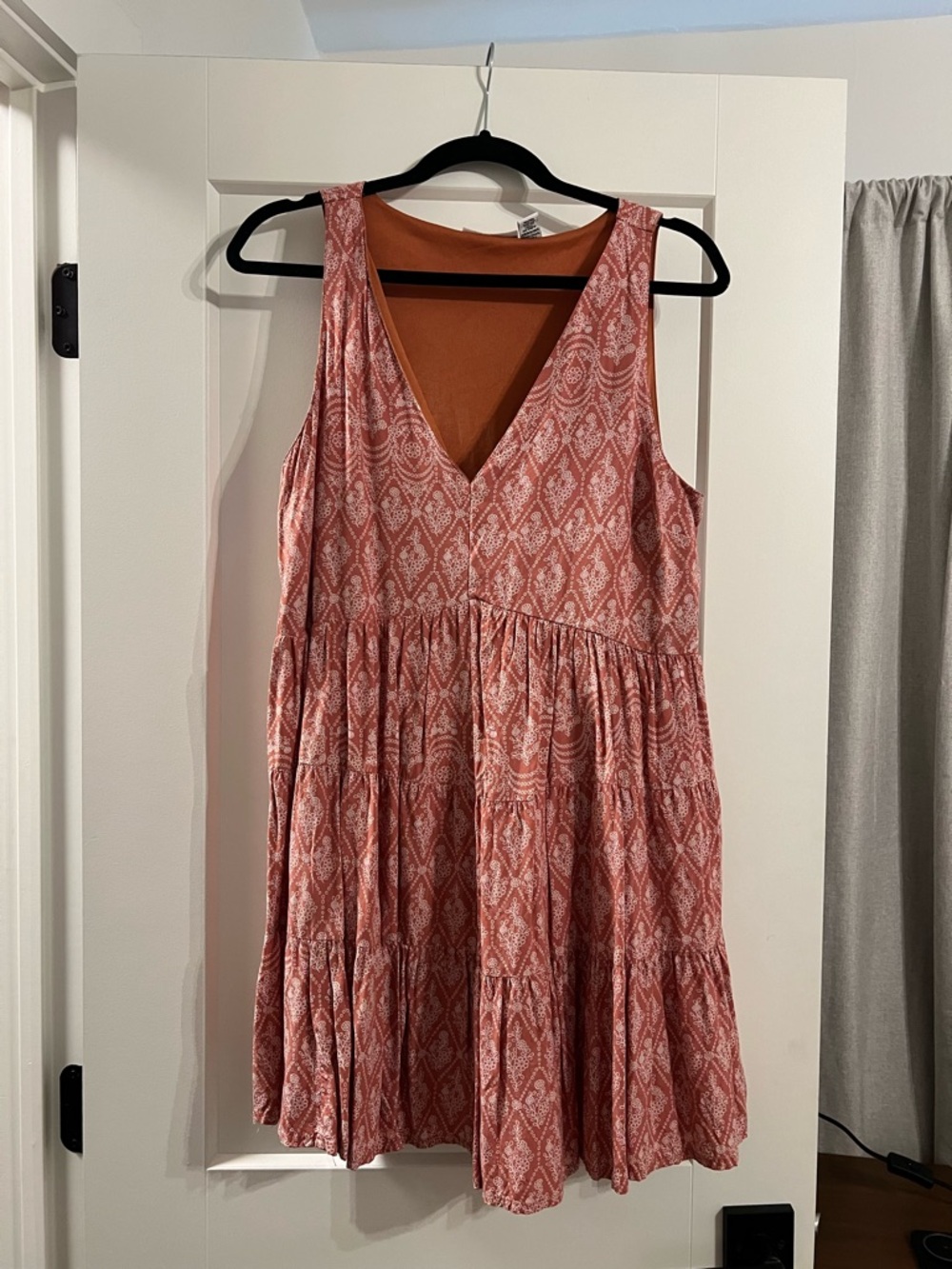 Sincerely Jules Rust Pink Printed Tiered V-Neck Mini Dress
